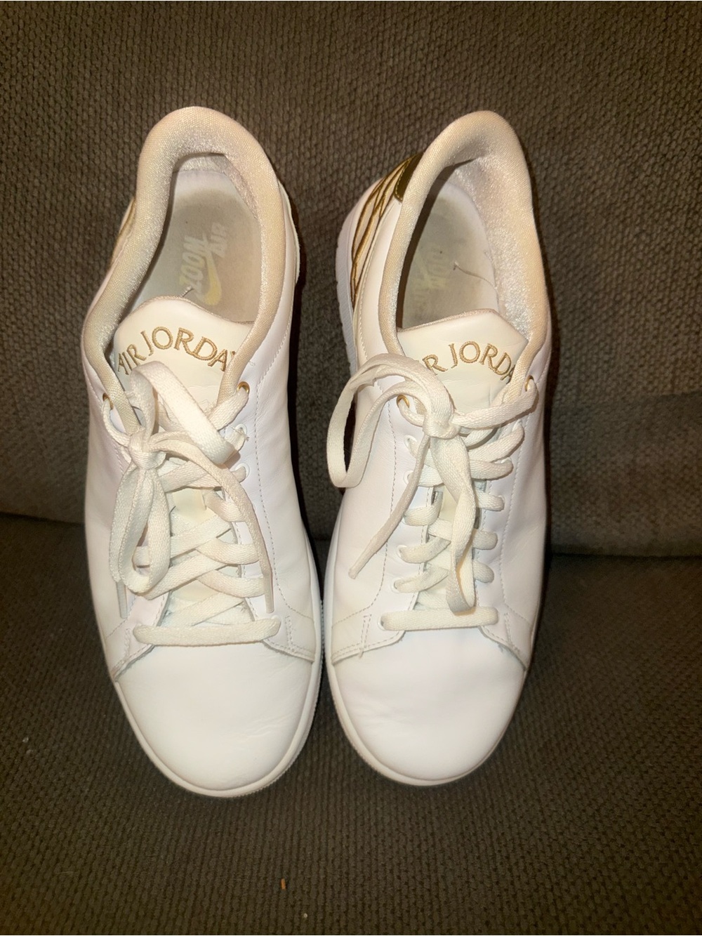 Nike Air Jordan 1 Retro Low Top White/ Metallic Gold Women’s Size 11.5